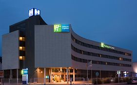 Holiday Inn Express Molins De Rei, An Ihg Hotel Exterior photo