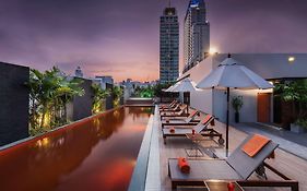 Radisson Suites Bangkok Sukhumvit Exterior photo