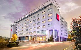 Ramada By Wyndham Amsterdam Airport Schiphol Hotel Badhoevedorp Exterior photo