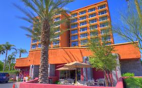 Ramada By Wyndham Phoenix Midtown Hotel Exterior photo