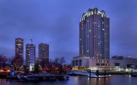 Hilton Philadelphia At Penn'S Landing Hotel Exterior photo