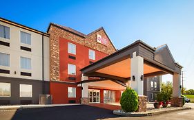 Best Western Plus New Cumberland Hotel Exterior photo