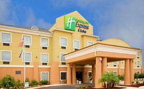 Holiday Inn Express & Suites - Jourdanton-Pleasanton, An Ihg Hotel Exterior photo