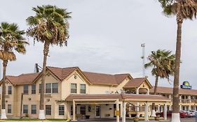 Days Inn By Wyndham Westley Exterior photo