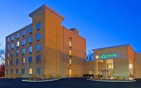 La Quinta By Wyndham Danbury Hotel Exterior photo