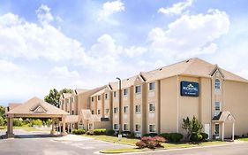 Microtel Inn & Suites Claremore Exterior photo