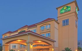 La Quinta By Wyndham Columbus Tx Hotel Exterior photo