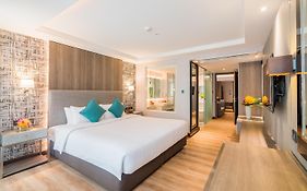 Citrus Suites Sukhumvit 6 By Compass Hospitality Bangkok Exterior photo