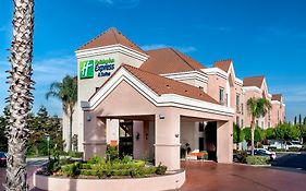 Holiday Inn Express Lathrop - South Stockton, An Ihg Hotel Exterior photo