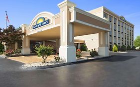 Days Inn By Wyndham Rome Downtown Exterior photo