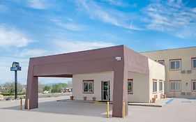 Days Inn By Wyndham Taos Exterior photo