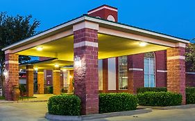 Quality Suites Lubbock Exterior photo