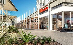 Ibis Mackay Hotel Exterior photo