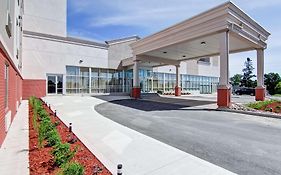 Best Western Plus Bowmanville Exterior photo