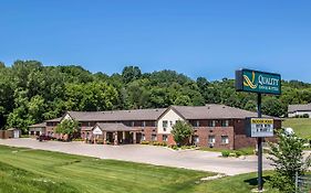 Quality Inn & Suites Decorah Exterior photo