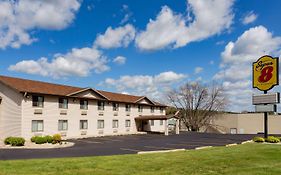 Super 8 By Wyndham Decorah Hotel Exterior photo