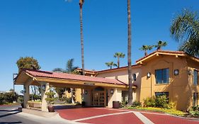 La Quinta Inn By Wyndham Costa Mesa Orange County Exterior photo