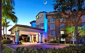 Holiday Inn Express & Suites Naples Downtown - 5Th Avenue, An Ihg Hotel Exterior photo