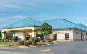 Super 8 By Wyndham North Little Rock/Mccain Motel Exterior photo