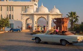 Radisson Blu Udaipur Palace Resort & Spa Exterior photo