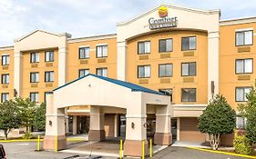 Comfort Inn & Suites Meriden Exterior photo