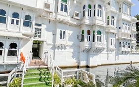 Jagat Niwas Palace Udaipur Exterior photo