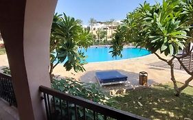 Ground Floor Apartment By Circular Pool In Talabay Aqaba Exterior photo