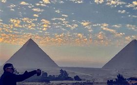 Moon Light Pyramids View Bed & Breakfast Cairo Exterior photo