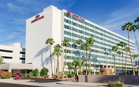 Crowne Plaza Phoenix Airport - Phx, An Ihg Hotel Exterior photo