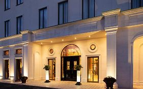 Lawlors Hotel Naas Exterior photo