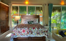 Bungalows Tree Tops - Adults Only Zihuatanejo Exterior photo