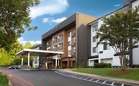 Courtyard Winston-Salem Hanes Mall Hotel Exterior photo