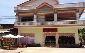 Borey Bokor Guesthouse Kampot Exterior photo