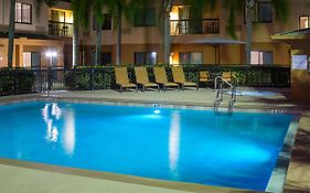 Courtyard By Marriott Daytona Beach Speedway/Airport Hotel Exterior photo