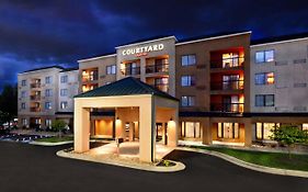 Courtyard Beckley Hotel Exterior photo