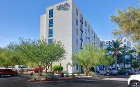 Aloft Phoenix Airport Hotel Exterior photo