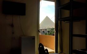 Anubis Kingdom Pyramids Hostel Cairo Exterior photo