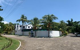 Chalet Casa Vacacional Riveras De Chulamar Puerto San Jose Exterior photo