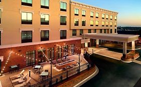 Courtyard By Marriott Lagrange Hotel Exterior photo