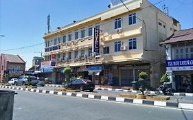 Oyo 90743 Hotel Ban Cheong Kangar Exterior photo