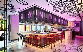 Moxy Seoul Myeongdong Hotel Exterior photo