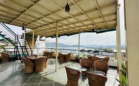 Maa Ji House On Lake Pichola Hostel Udaipur Exterior photo