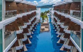 The Beachfront Hotel Phuket Rawai Exterior photo