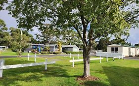 Strahan Beach Tourist Park Exterior photo