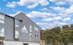 Thredbo Alpine Hotel Exterior photo