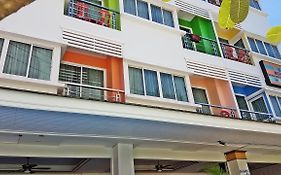 Green Harbor Hotel & Service Apartment Patong Exterior photo