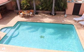 Bubali Villa Palm Beach Exterior photo