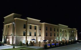 Hampton Inn & Suites Center Exterior photo