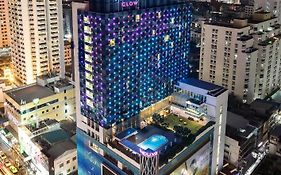 Vela Dhi Glow Pratunam Hotel Bangkok Exterior photo