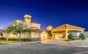 La Quinta By Wyndham Sherman Hotel Exterior photo